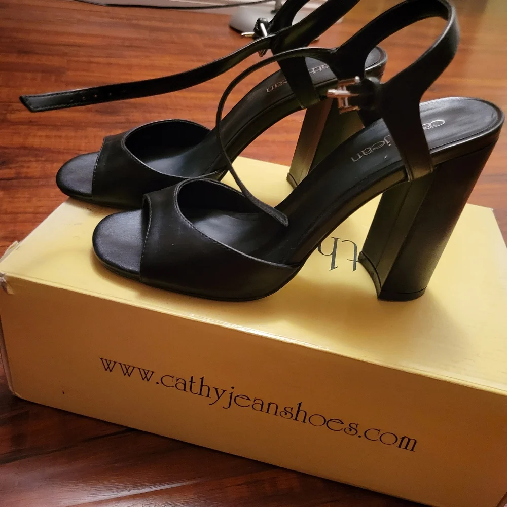 High heels size 7 - Picture 12 of 14